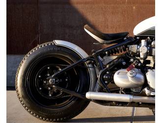 Triumph bobber short rear cheap mudguard