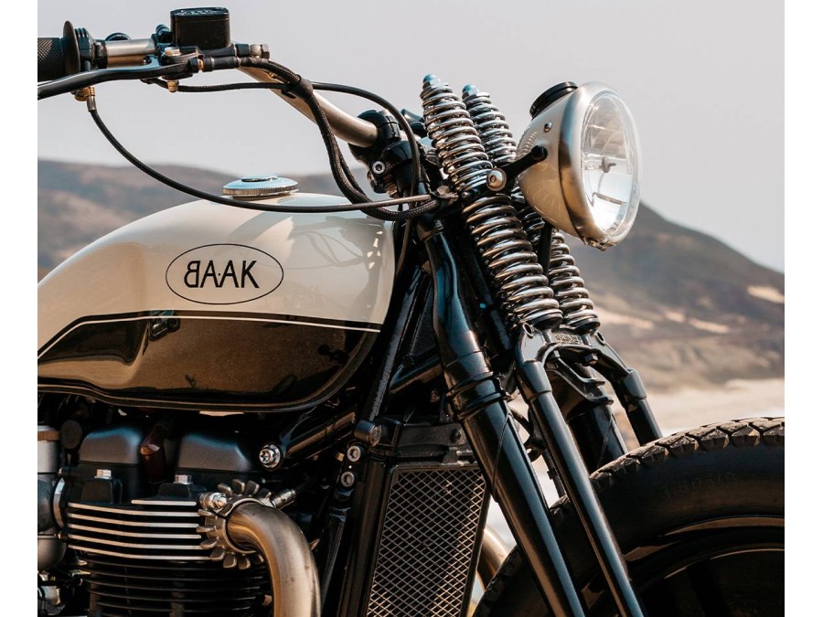 BAAK - Blinkerhalter für Triumph Bobber 1200