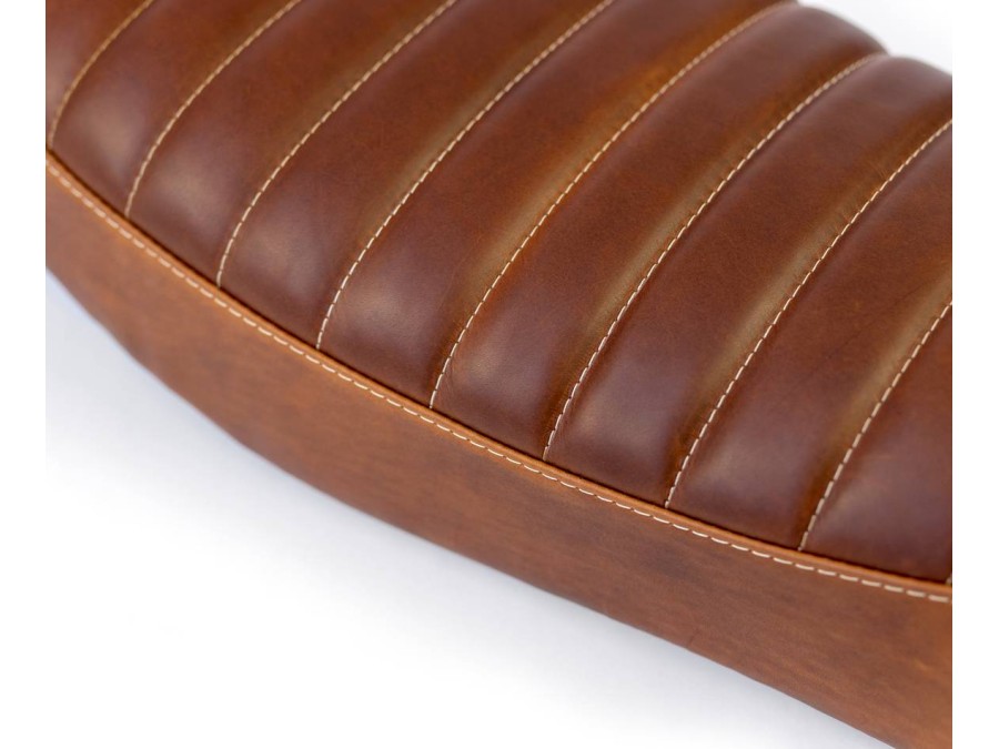 Classic leather seat for Moto Guzzi V7 850