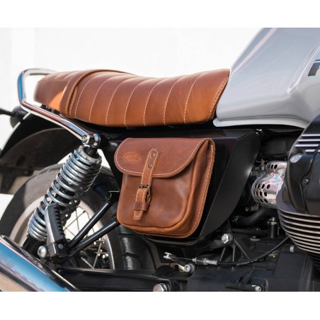Side cover with leather saddlebag for Moto Guzzi V7 850