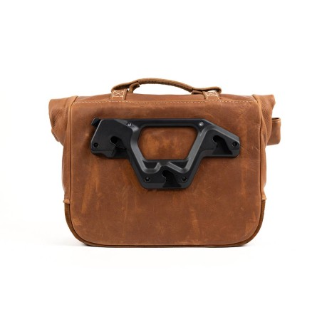 Grande borsa in cuoio arrotolata