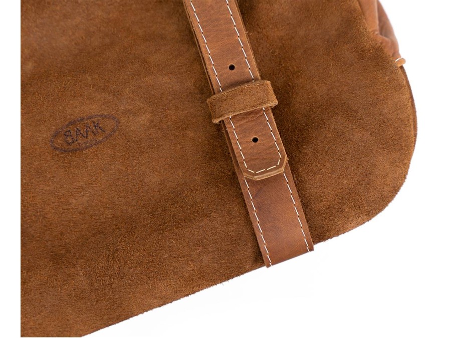 Große gerollte Ledertasche