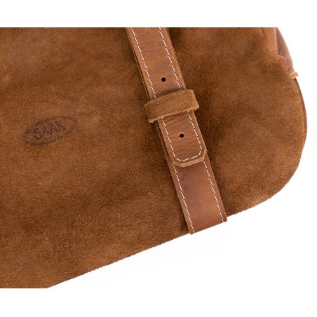 Grande borsa in cuoio arrotolata