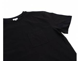 Black T-Shirt - Short sleeves - Heart pocket on front - Screen-printed white BAAK logo on back