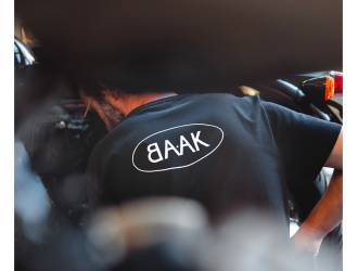 Black T-Shirt - Short sleeves - Heart pocket on front - Screen-printed white BAAK logo on back