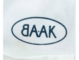Cream T-Shirt - Short sleeves - Heart pocket on front - Petrol blue BAAK logo silk-screened above pocket