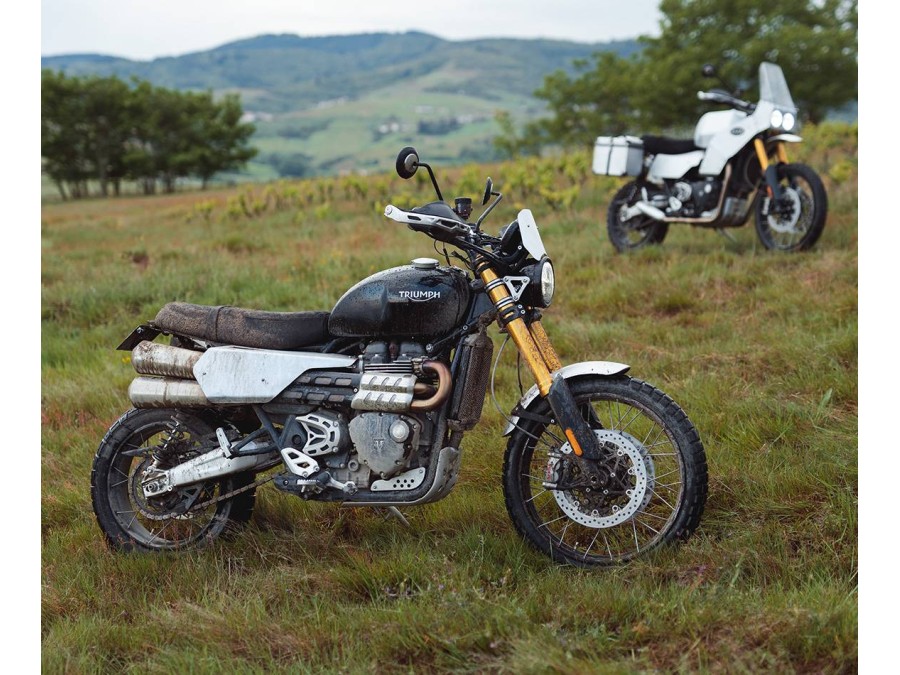 트라이엄프 Scrambler 1200 XE/XC용 알루미늄 숏 윈드스크린 BAAK