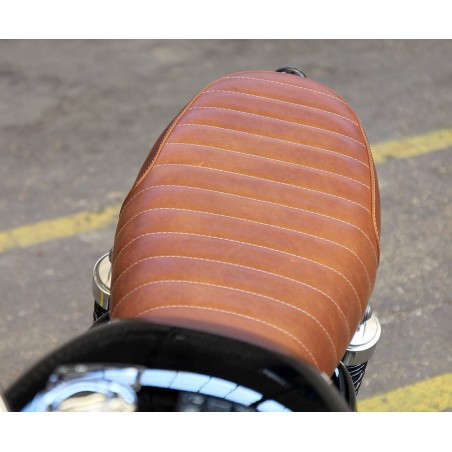 Sella in pelle marrone per Triumph T120 / T100