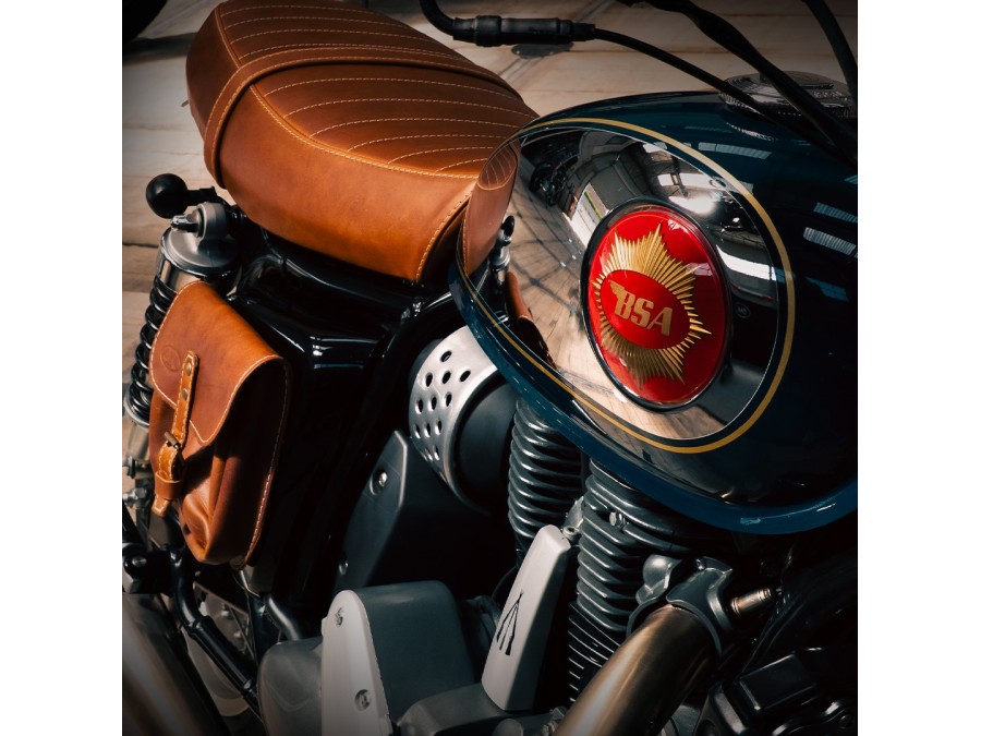BAAK 헤리티지 가죽 시트 — BSA Goldstar 650