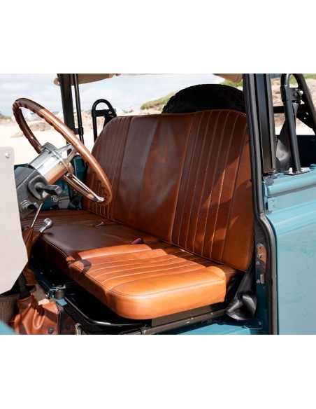 LAND ROVER DEFENDER 90 td4 2010 - BAAK N°01 - Second hand