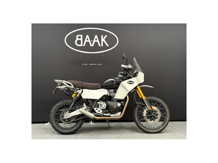 TRIUMPH SCRAMBLER 1200 XE Aventure BAAK N°123 - Gebraucht