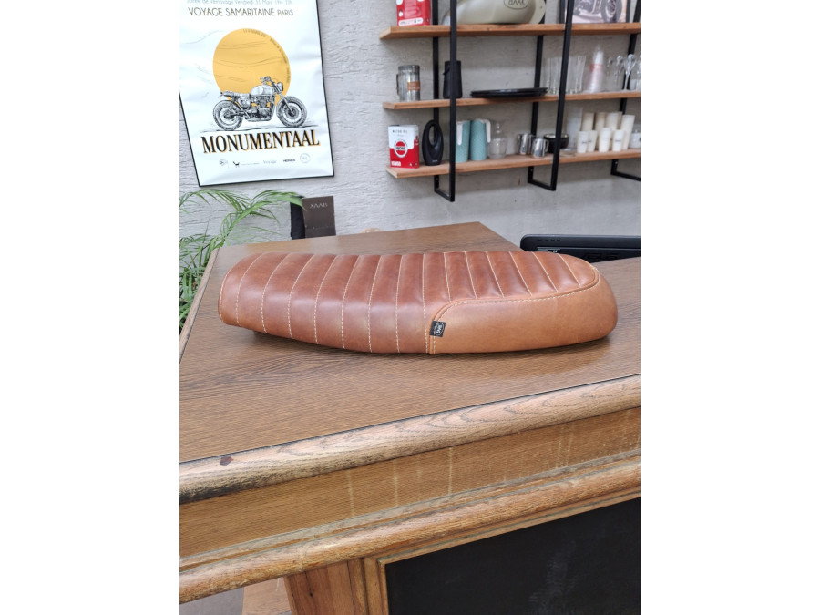 OUTLET - Sitzbank für Royal Enfield GT 535 braunes Leder klassische Steppung