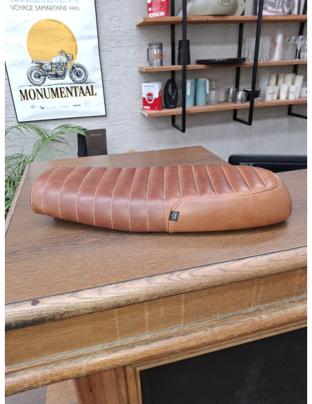 OUTLET - Seat for Royal Enfield Continental GT 535 brown leather classic ribbed