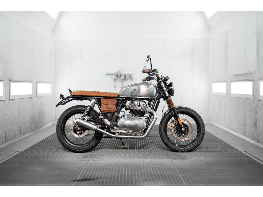 Asiento plano en cuero para Royal Enfield Interceptor / Continental GT