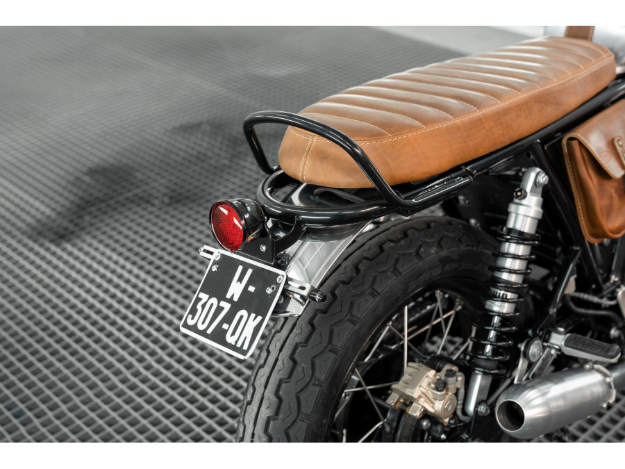 Sitzbank flach aus Leder für Royal Enfield Interceptor / Continental GT