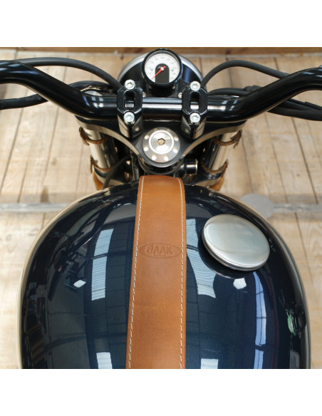 Leather tank strap for Triumph before 2016