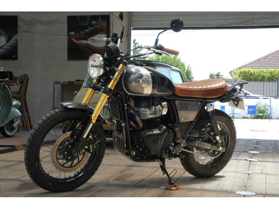 Sella in cuoio per Royal Enfield Bear 650 | Stile e comfort - BAAK