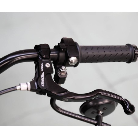 Mirror adapter
