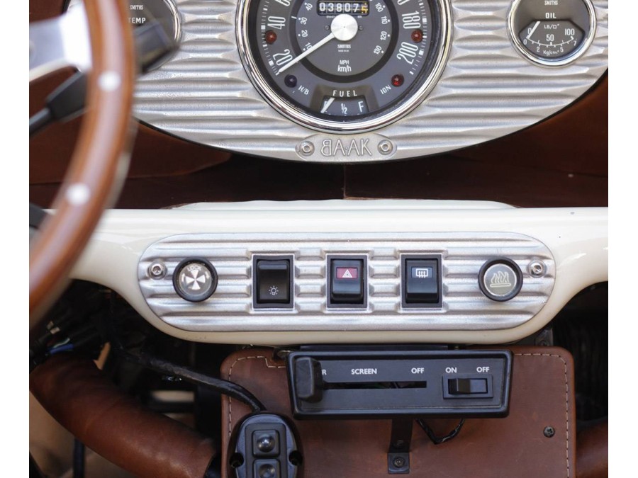 Platine de boutons centrale pour Austin Mini (1967-2000)