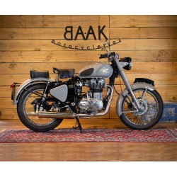 Royal Enfield Clásica