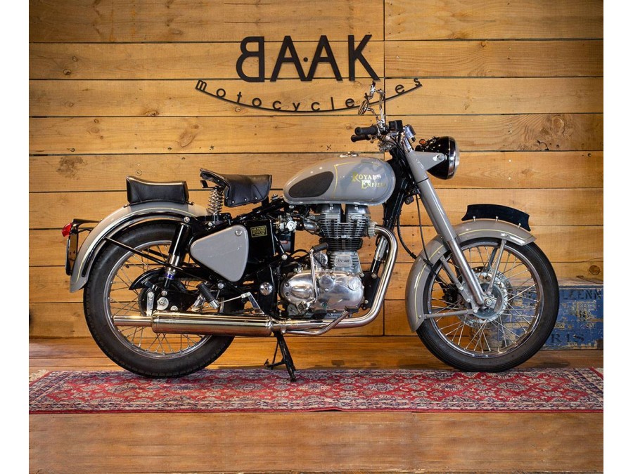 Royal Enfield Clásica