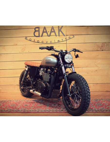 Triumph Bonneville 865 Tracker