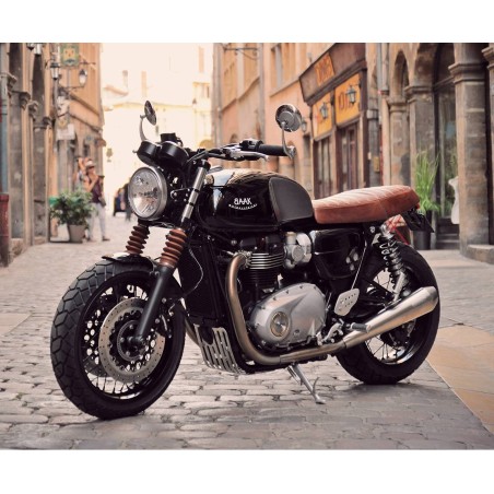 Triumph Thruxton 1200 Tracker dall'atelier BAAK