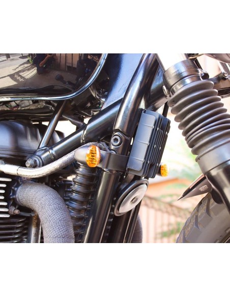 Regulator bracket for Triumph (pre-2016)