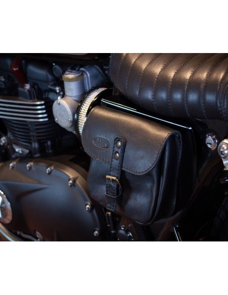 Side leather saddlebag for Triumph (2016-...) : Elegance and Style