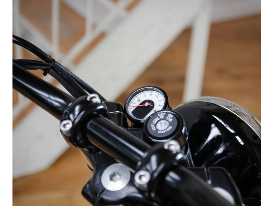 motogadget Tiny-Tacho für Royal Enfield 650 Interceptor / Continental GT