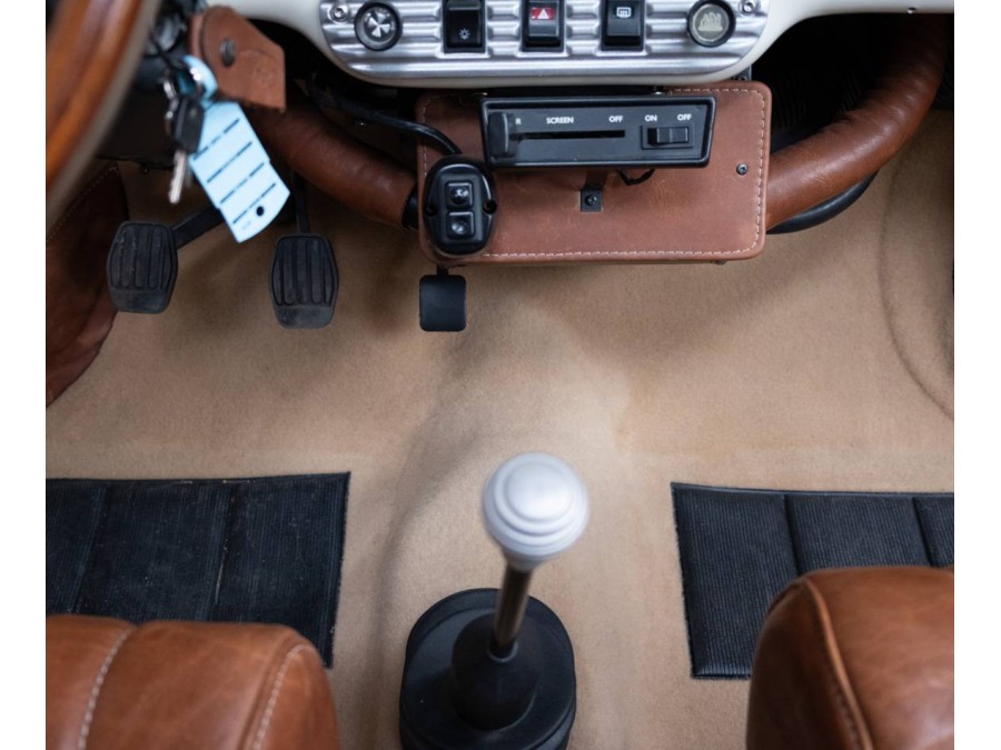 Kit moquette marrone e beige per Austin Mini (1967-2000) di BAAK