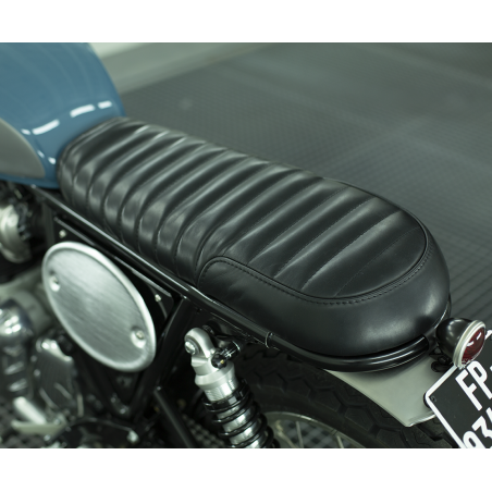 Kurzer Sitzbank-Kit aus vollnarbigem Leder für Royal Enfield 650 Interceptor / Continental GT