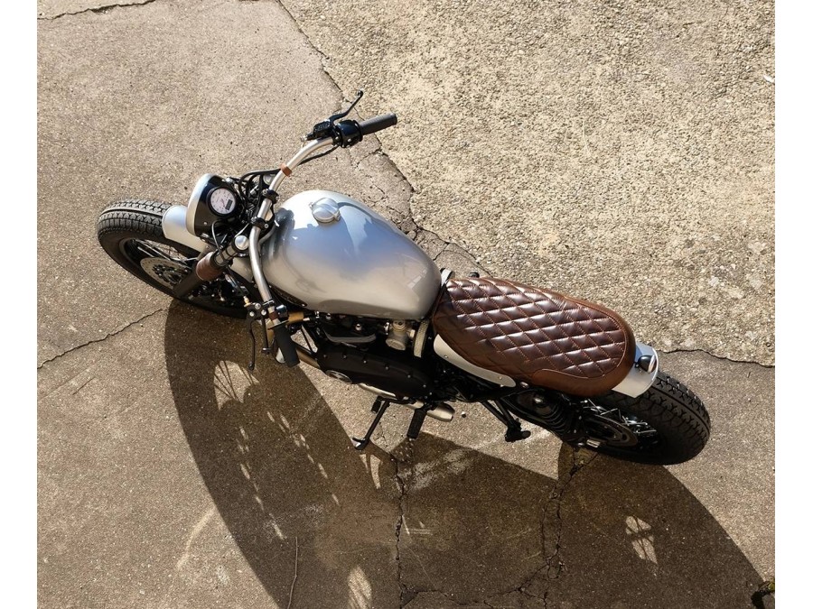 Short leather seat kit for Triumph (after 2016)