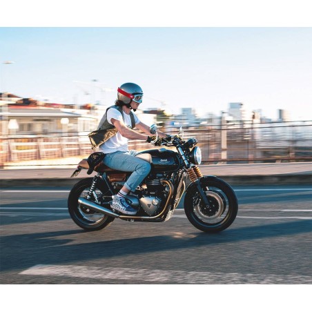 Triumph Thruxton 1200 Tracker di Baak Workshop