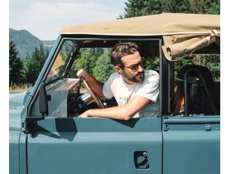 Land Rover Defender vintage BAAK interior