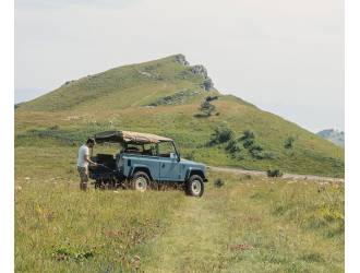 Land Rover Defender vintage BAAK interior