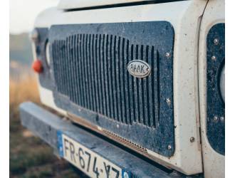 Calandre land rover defender classique vintage