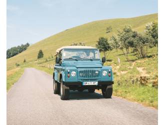 Calandre land rover defender classique vintage