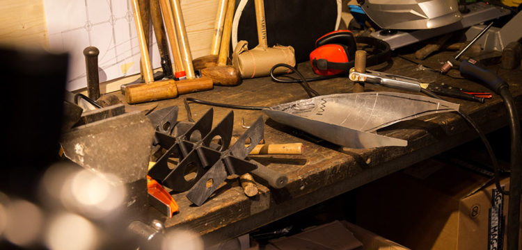 Fabrication d'un gabarit de coque de selle en aluminium