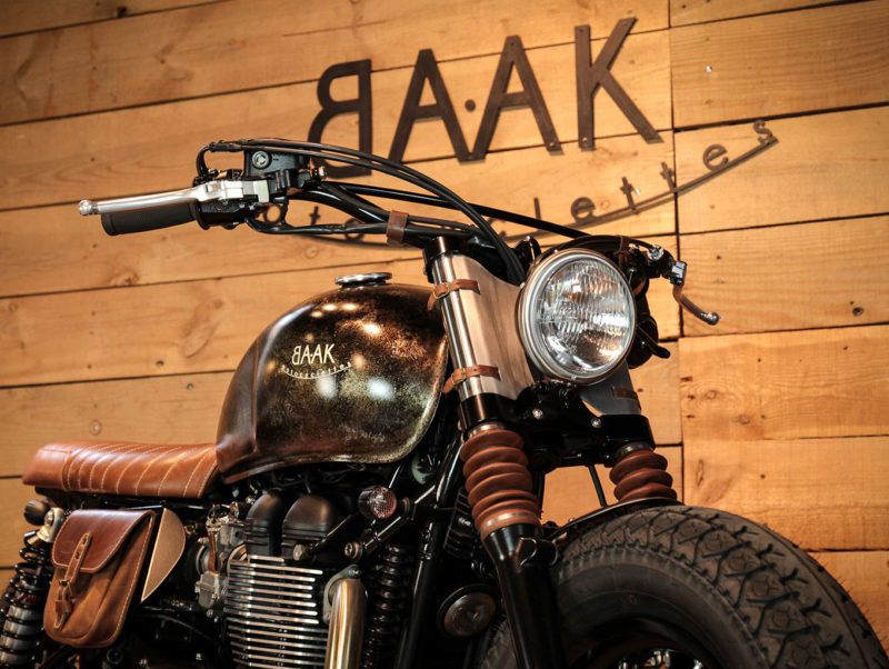 Phare Bates pour Triumph Bonneville
