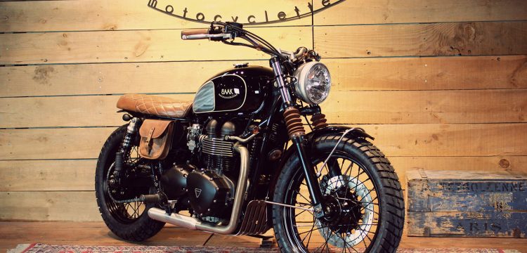 Triumph Bonneville T100 scrambler