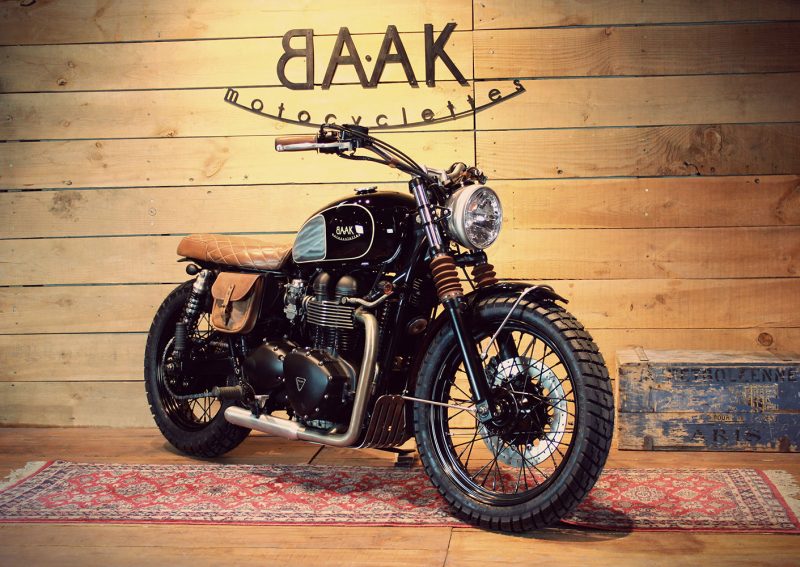 Triumph Bonneville T100 scrambler