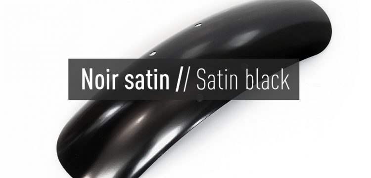 Noir satin