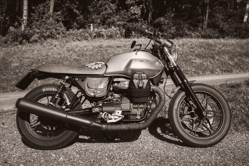 Moto Guzzi V7 Tracker
