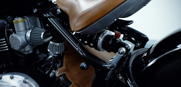 Triumph bobber Saddle