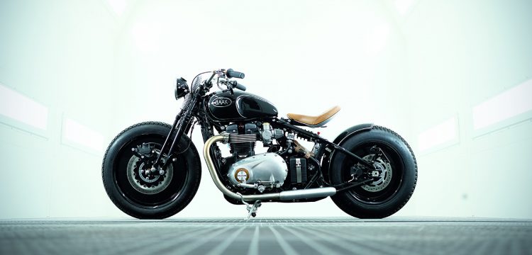 Bobber Trimph 1200 Baak