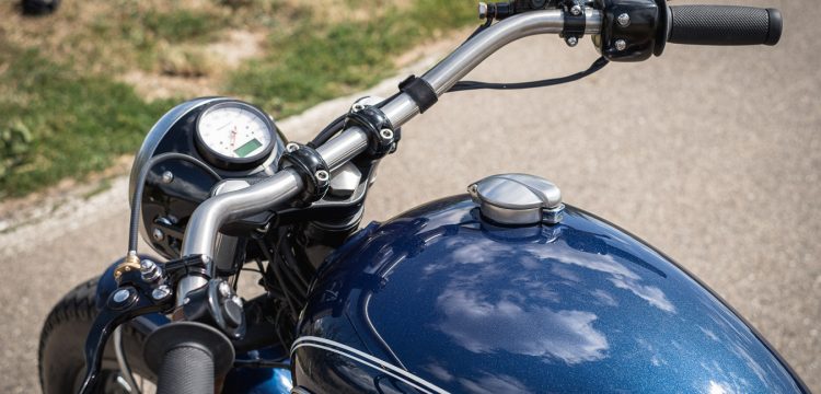Guidon Triumph T100 by BAAK