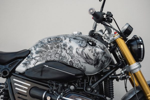 Création sur mesure d'un reservoir de BMW Nine T