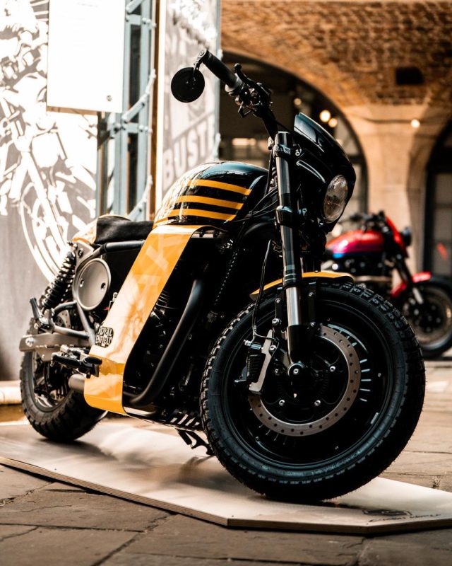 Royal Enfield Shotgun 650 BAAK avant